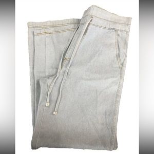 New Universal Thread  high rise wide leg jeans, size 0